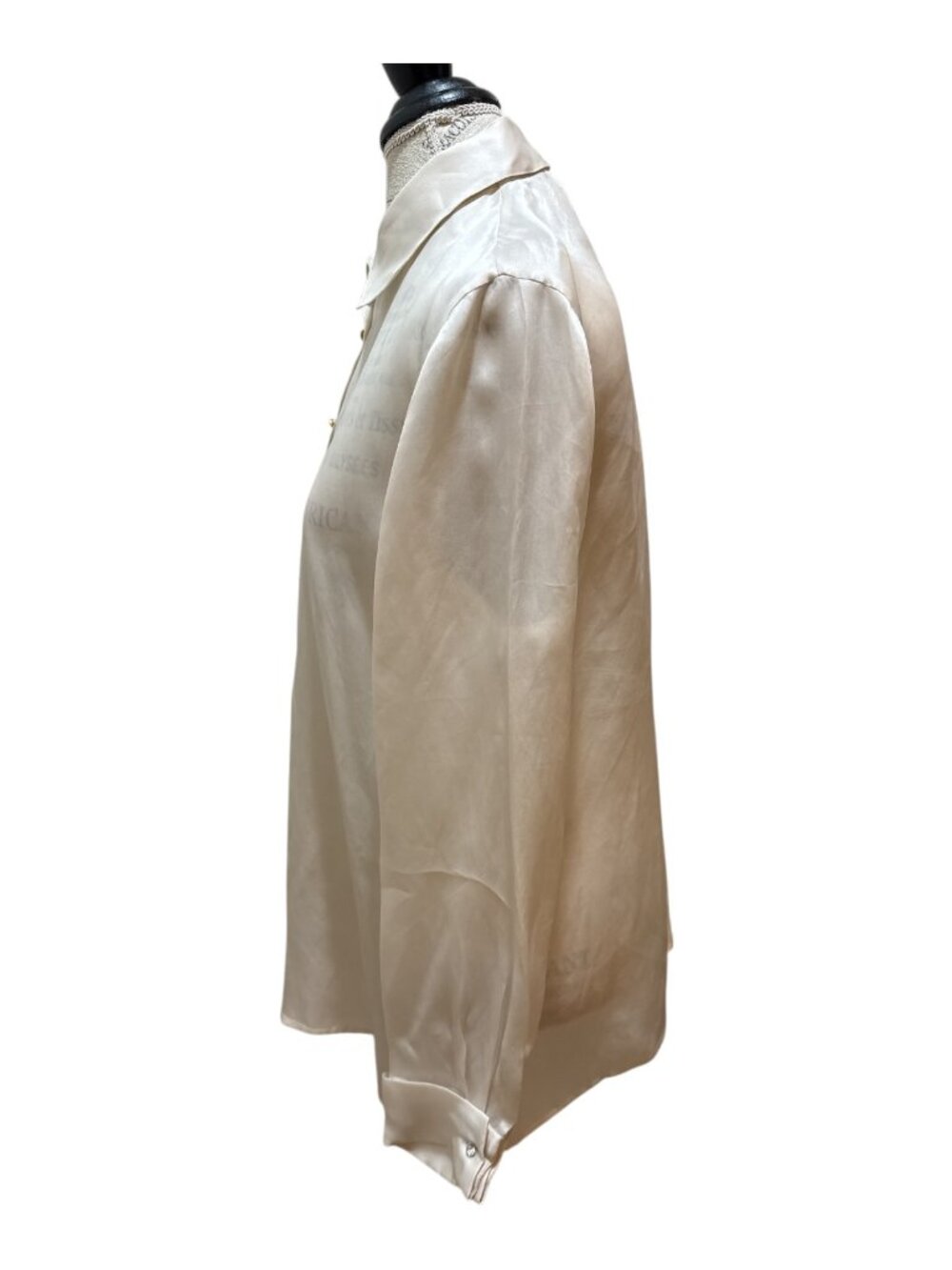Talbots Sz M Cream 100% Silk Diamond-Like Button Blouse - Picture 2 of 6